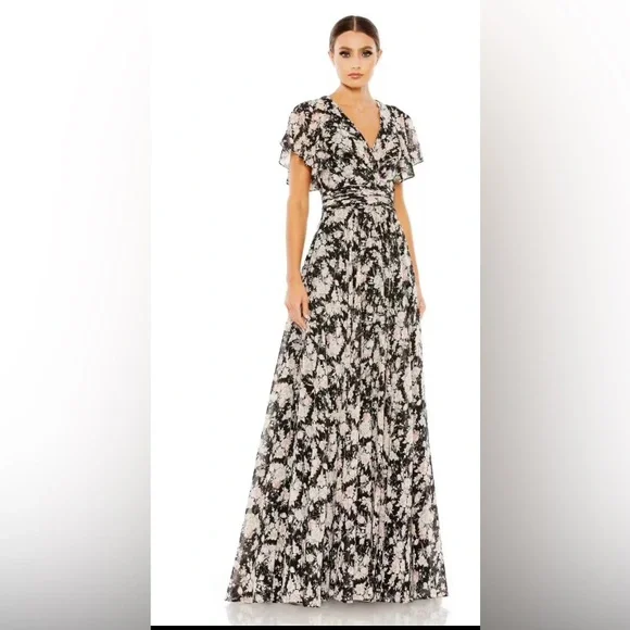 Ieena Mac Duggal Black multi floral flutter sleeve maxi dress (10) - Picture 1 of 10